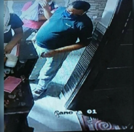 Wanted Kanpur gangster Vikas Dubey, who was responsible for (killing 4 policemen), was allegedly hiding in a hotel in Faridabad. However, he escaped before the local police raid.