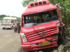मुंबई के विक्रोली में सड़क हादसा, १४ यात्री जख्मी