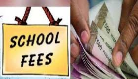 मनमानी फीस लेने के विरोध में मनसे ने स्कूल में की तोड़फोड़