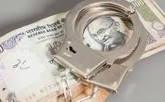 मुंबई पुलिस के 4 जवान 2 लाख की घूस लेते गिरफ्तार