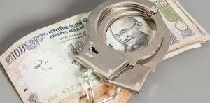 मुंबई पुलिस के 4 जवान 2 लाख की घूस लेते गिरफ्तार