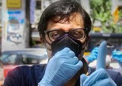 अर्नब गोस्वामी पर हो सकती है महिला पुलिसकर्मी से मारपीट मामले में कार्रवाई