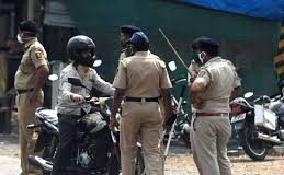 मुंबई : पुलिस अपने कर्मचारियों पर रखेगी क्यूआर कोड से नज़र