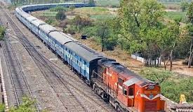 गोरखपुर से मुंबई के बीच और एक जोड़ी पूजा स्पेशल ट्रेन की मंजूरी