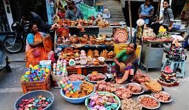 फीकी दीपावली : पिछली बार की तुलना में इस बार 40 प्रतिशत कम हुई खरीदारी