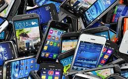 पुलिस ने लौटाए जनता के चोरी और गुम हुए मोबाइल फोन