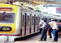मुंबई : जल्द खुलेंगे लोकल के दरवाजे आम लोगों के लिए