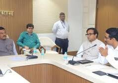 मंत्री प्रताप सरनाईक ने ST Tender प्रक्रिया में देरी पर अधिकारियों को चेतावनी दी