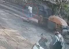रोड रोलर के नीचे आने से सुपरवाइजर की मौत