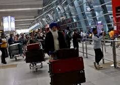 मुंबई इंटरनेशनल एयरपोर्ट पर एग डोनर और सरोगेसी रैकेट का भंडाफोड़; ठाणे के आईवीएफ सेंटर से निकला लिंक