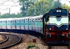 मुंबई-प्रयागराज के बीच चलेगी 44 स्पेशल ट्रेनें, यात्रियों की मांग पर रेलवे का बड़ा फैसला