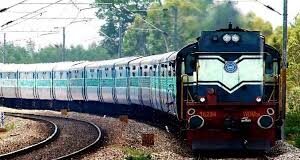 मुंबई-प्रयागराज के बीच चलेगी 44 स्पेशल ट्रेनें, यात्रियों की मांग पर रेलवे का बड़ा फैसला