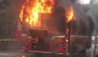एक्सप्रेसवे पर बेस्ट बस में लगी आग, कोई हताहत नहीं