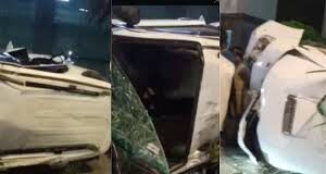 मलाड में इनफिनिटी मॉल के पास फॉर्च्यूनर क्रैश; टायर में दिक्कत का शक