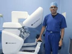 मुंबई में बैठे डॉक्टर ने की 1500 दूर मस्कट के अस्पताल में एडमिट महिला मरीज की सफल रोबोटिक सर्जरी