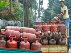 देश में एलपीजी की आपूर्ति पर्याप्त, 52.3 लाख से अधिक सिलेंडर डिलीवर हुए: केंद्र