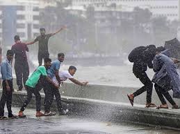 मुंबई-ठाणे समेत कई जिलों में भी हो सकती है सीजन की पहली बारिश; झुलसाती गर्मी से मिलेगी राहत