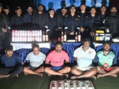 मुंबई तट के पास नाव से नकद और अवैध शराब बरामद, तस्करी के नेटवर्क का पता लगा रहीं एजेंसियां